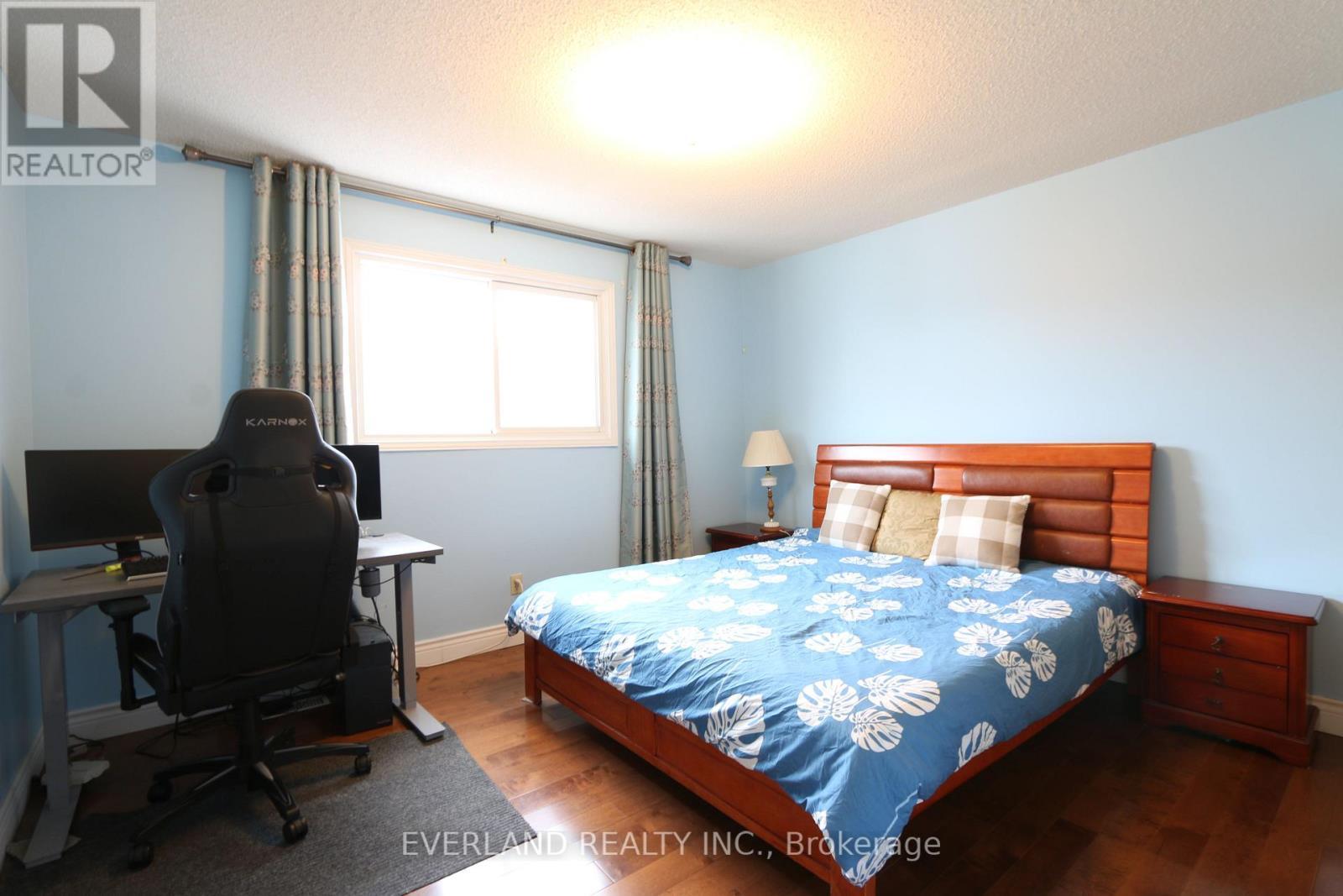 28 Bauer Crescent, Markham, ON - Indoor Photo Showing Bedroom