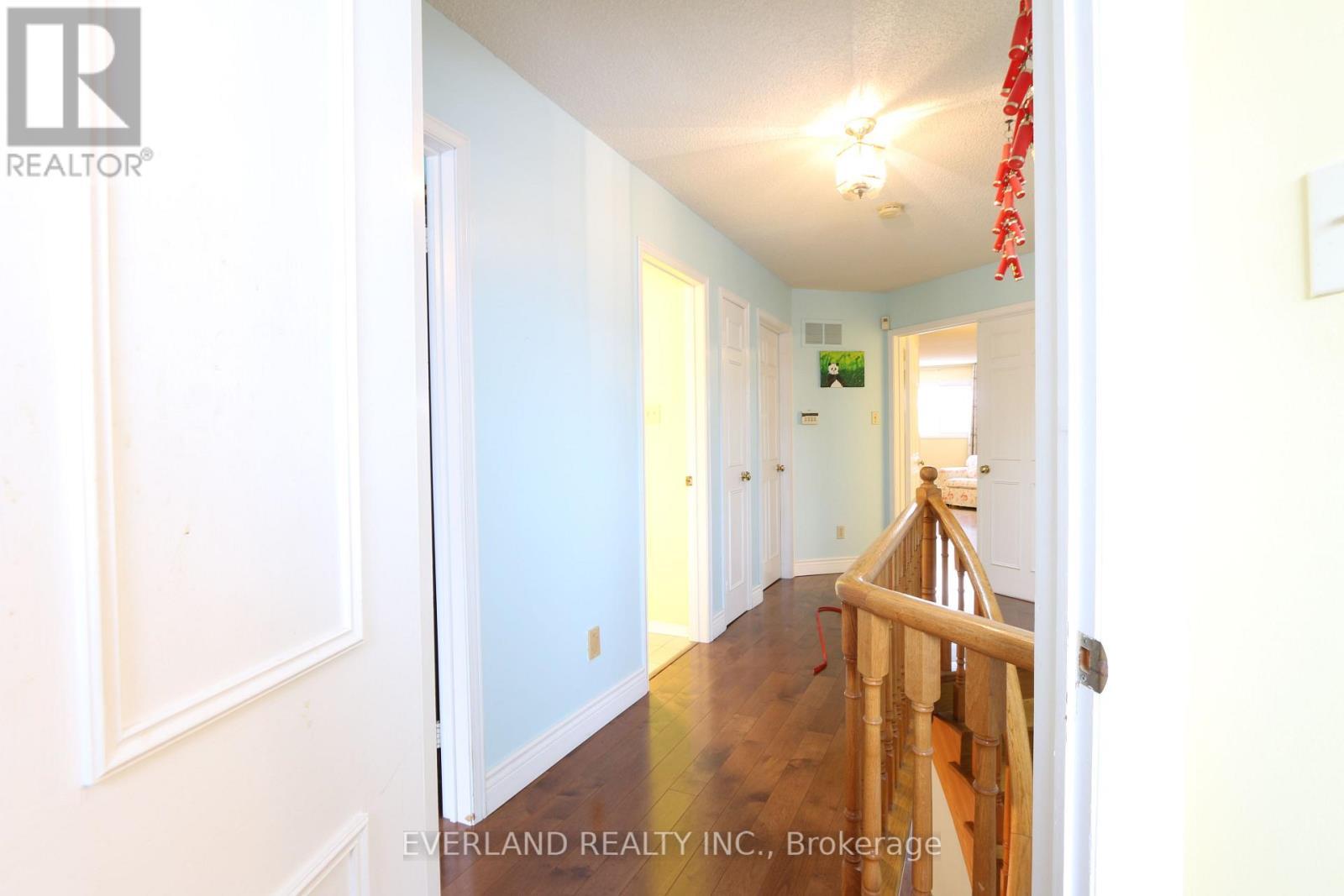 28 Bauer Crescent, Markham, ON - Indoor Photo Showing Other Room