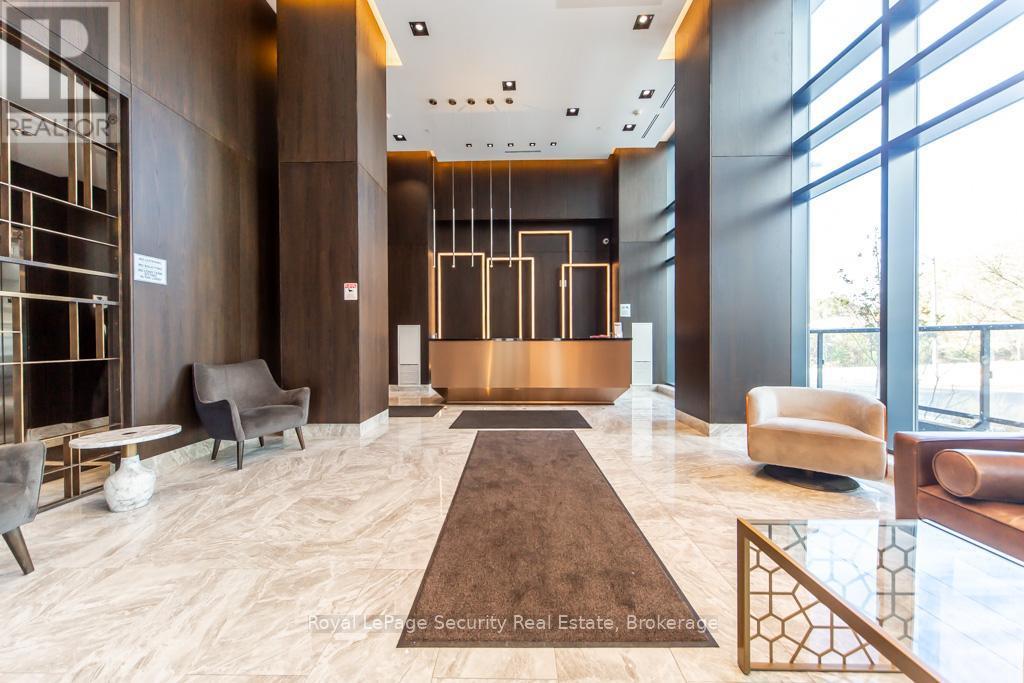 2009 - 1461 Lawrence Avenue W, Toronto, ON - Indoor Photo Showing Other Room