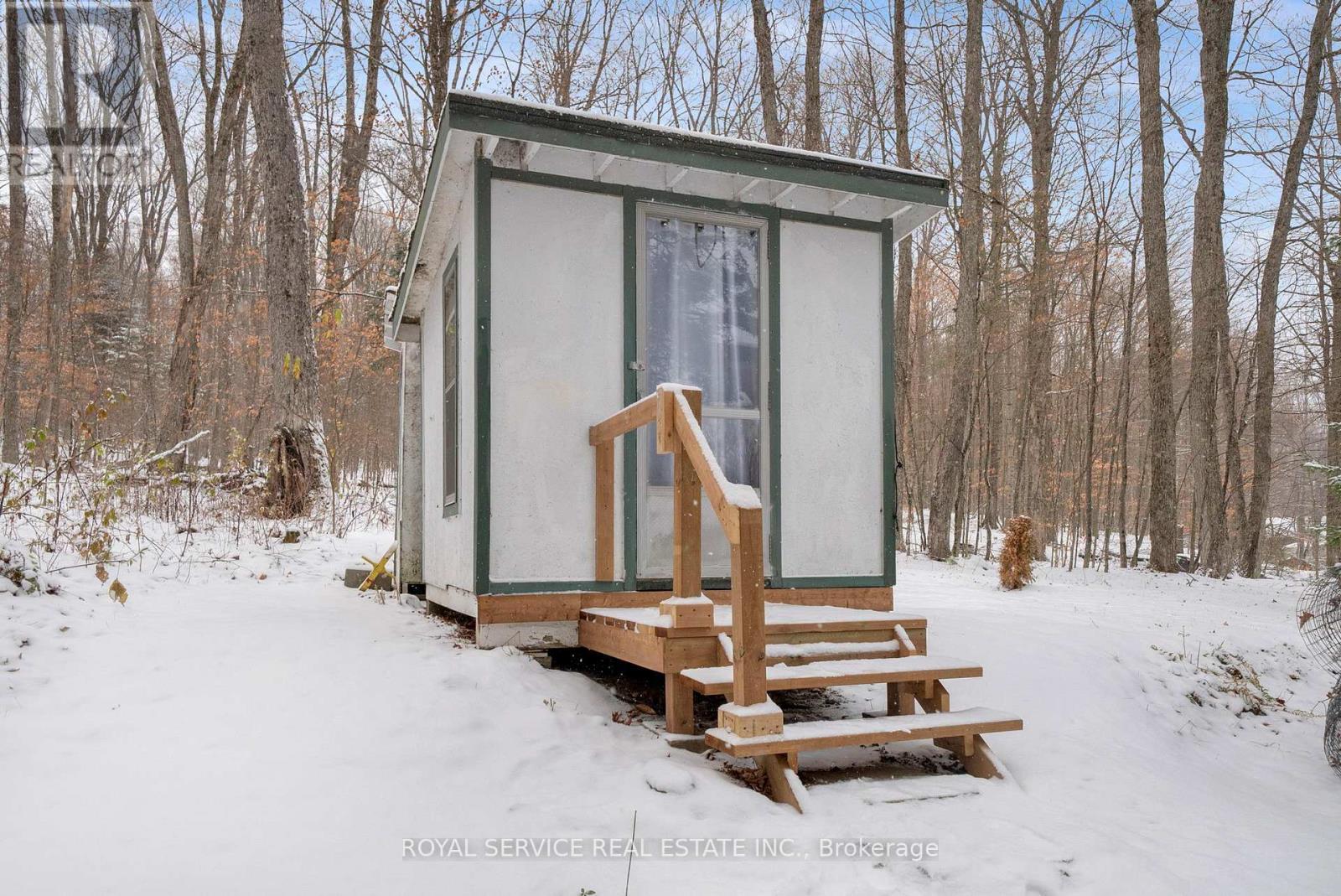 Bunkie! - 1039 Grace River Road, Highlands East (Monmouth), ON - Outdoor