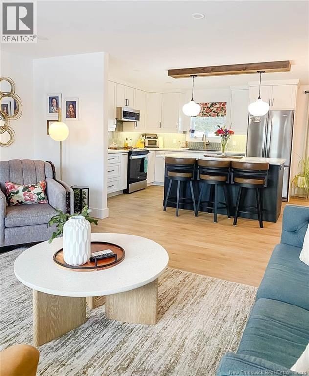 1038 Route 425 Highway, Whitney, NB - Indoor Photo Showing Living Room