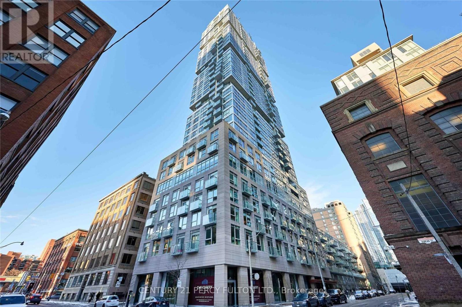 901 - 30 Nelson Street, Toronto, ON - Outdoor With Facade