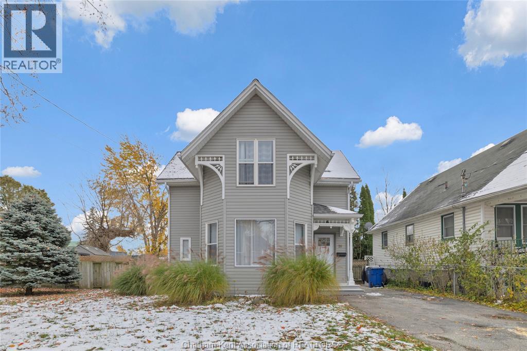 20 Wade Street, Chatham, ON - Outdoor