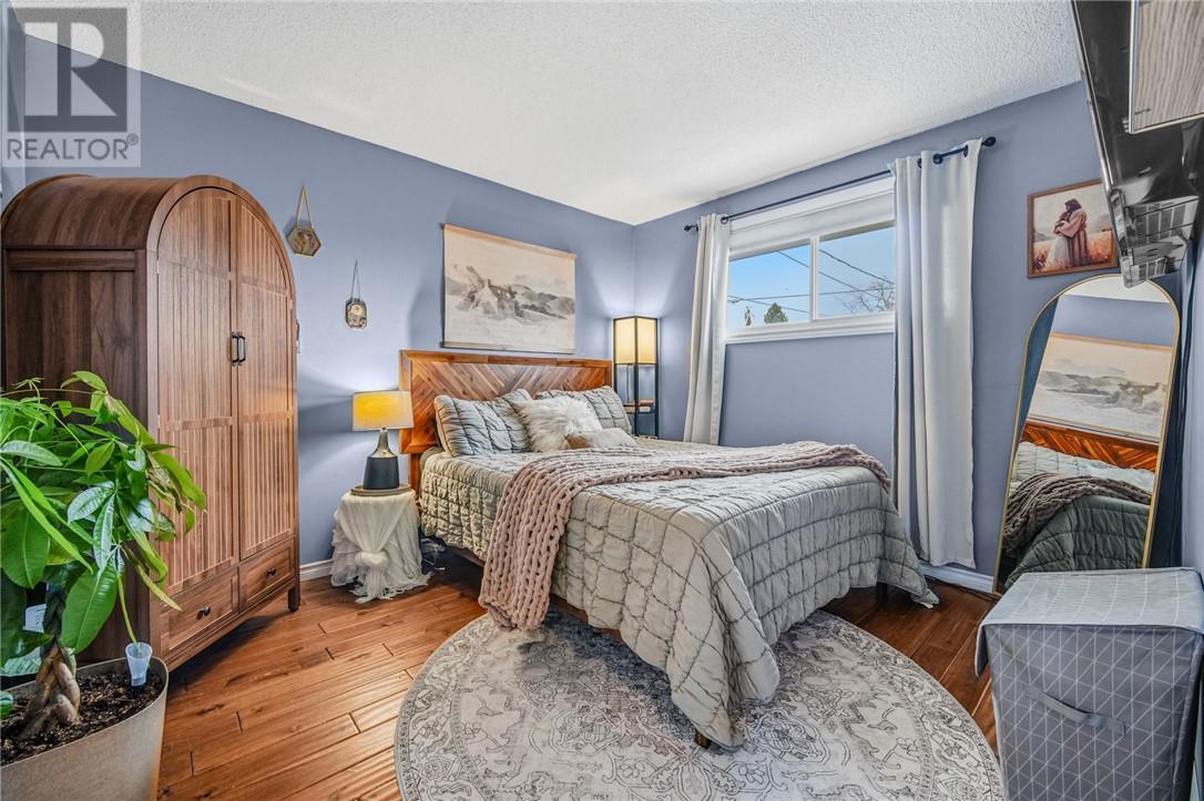 112 Pinellas Road, Chelmsford, ON - Indoor Photo Showing Bedroom