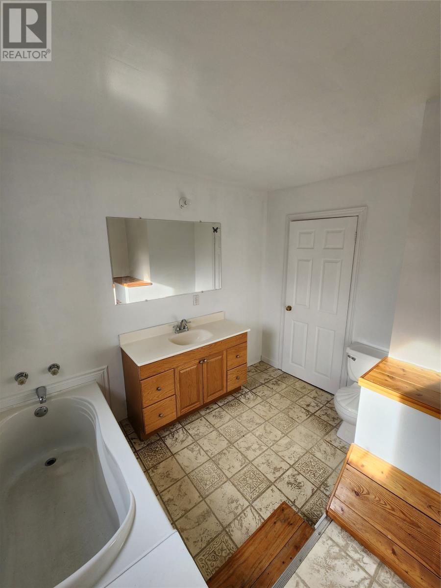 211 Main Street, Peterview, NL - Indoor