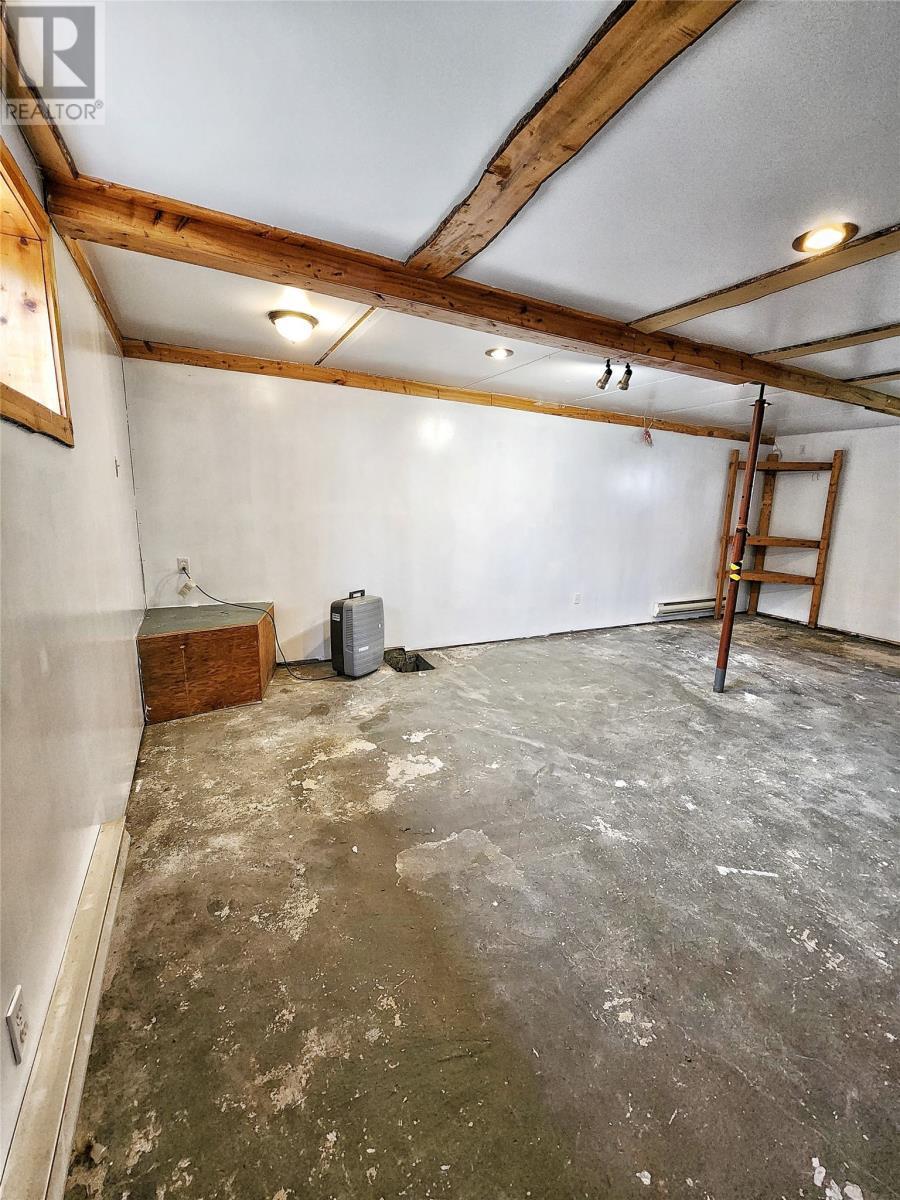 211 Main Street, Peterview, NL - Indoor Photo Showing Garage