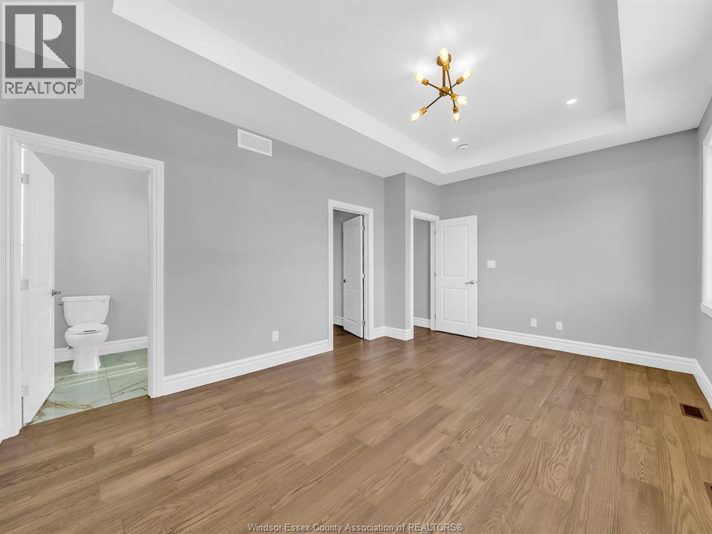 1663 Betts Avenue, Windsor, ON - Indoor Photo Showing Other Room