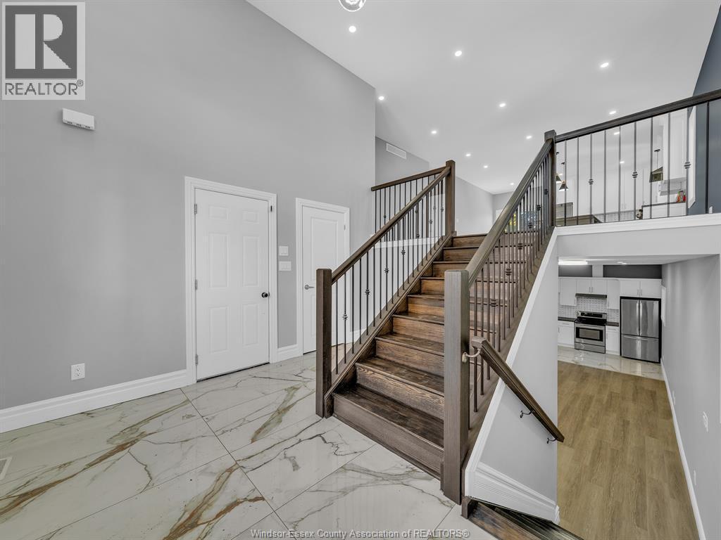 1663 Betts Avenue, Windsor, ON - Indoor Photo Showing Other Room