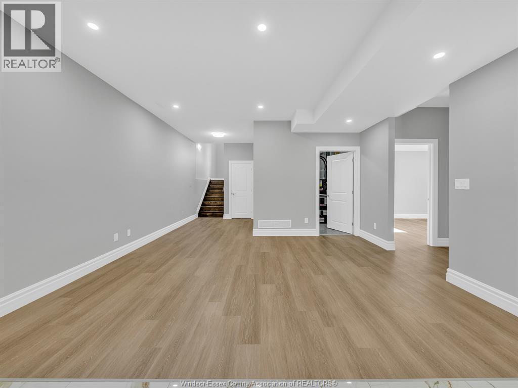 1663 Betts Avenue, Windsor, ON - Indoor Photo Showing Other Room