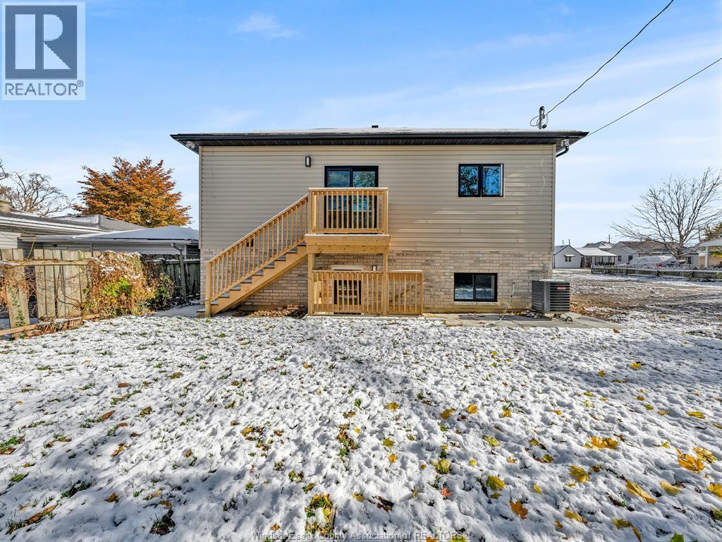 1663 Betts Avenue, Windsor, ON - Outdoor