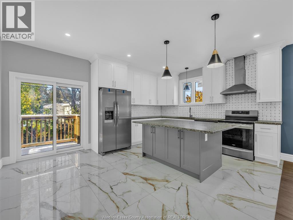 1663 Betts Avenue, Windsor, ON - Indoor Photo Showing Kitchen With Upgraded Kitchen