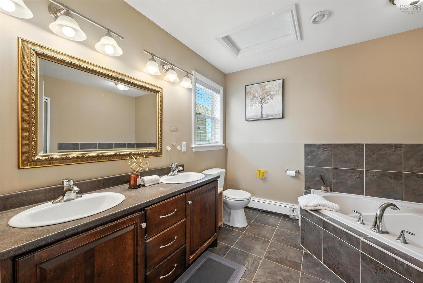 46 Fathom Court, Halifax, NS