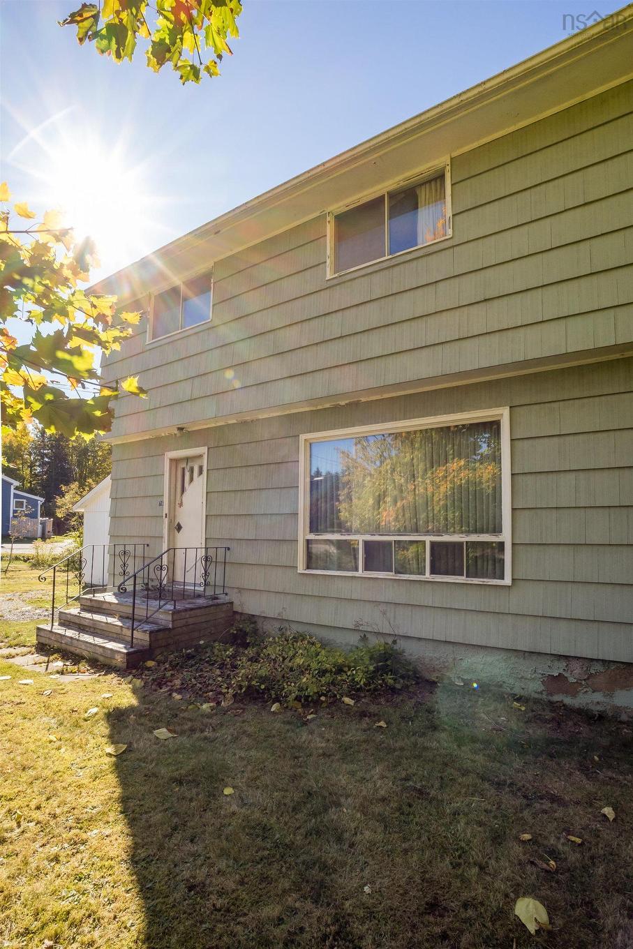 76 Highland Avenue, Wolfville, NS