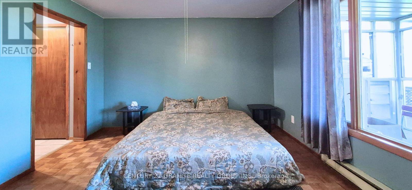 15 East Hungerford Road, Tweed (Hungerford (Twp)), ON - Indoor Photo Showing Bedroom