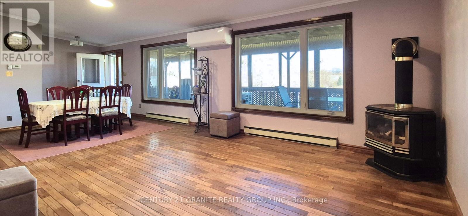 15 East Hungerford Road, Tweed (Hungerford (Twp)), ON - Indoor