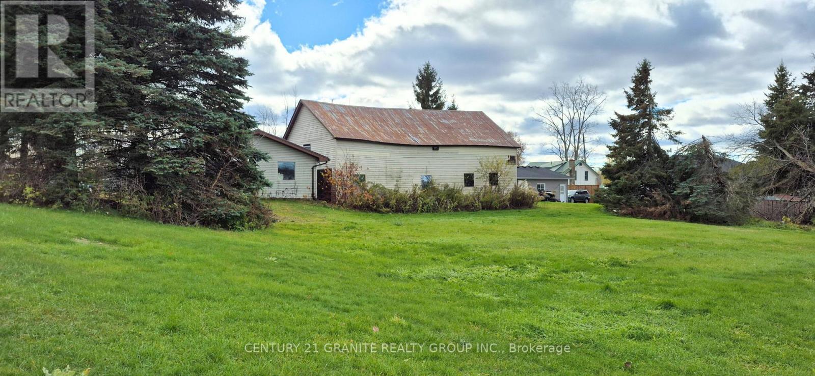 15 East Hungerford Road, Tweed (Hungerford (Twp)), ON - Outdoor