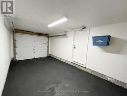 Garage -