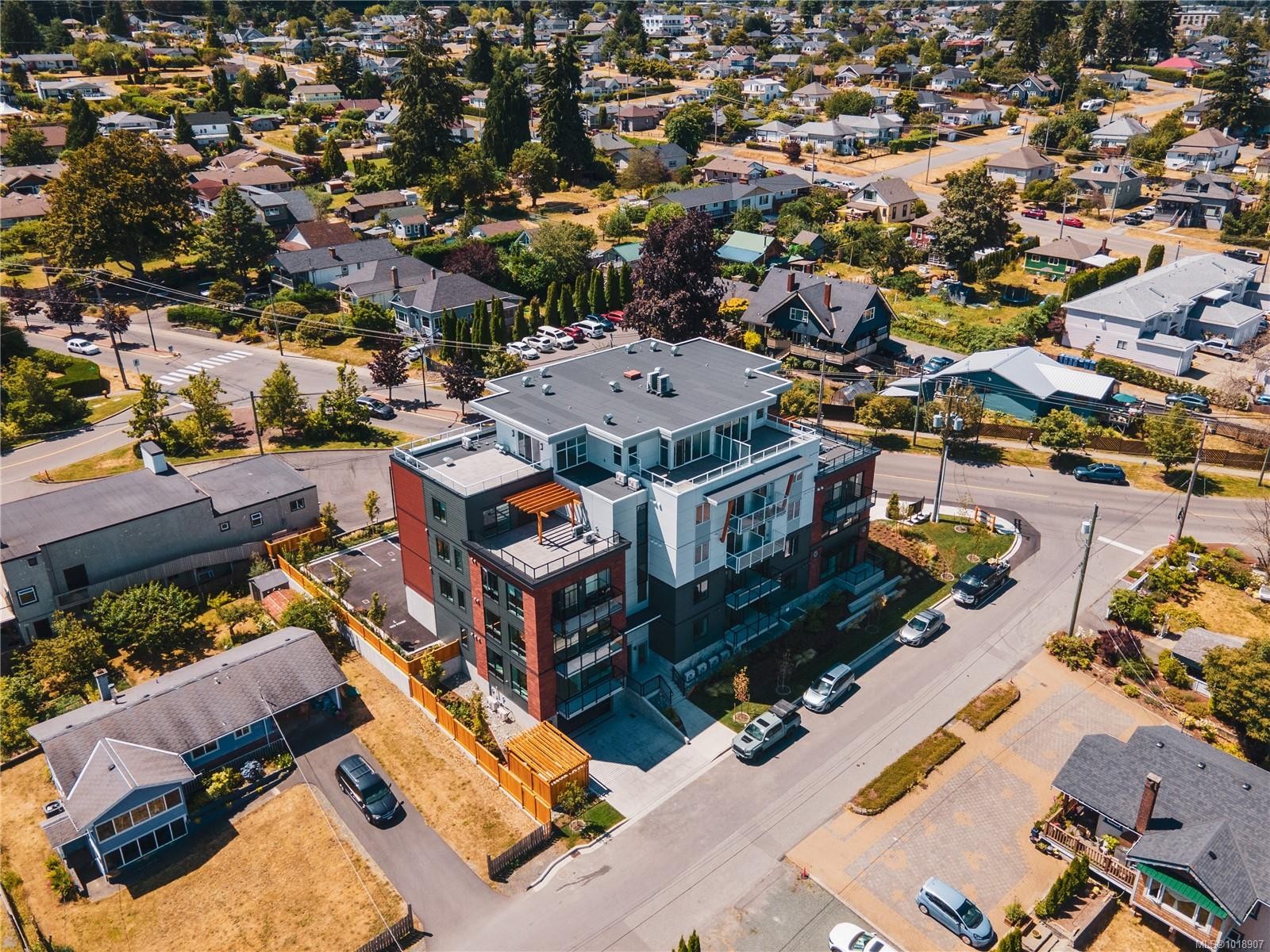 402-201 Dogwood Dr, Ladysmith, BC - Outdoor With View