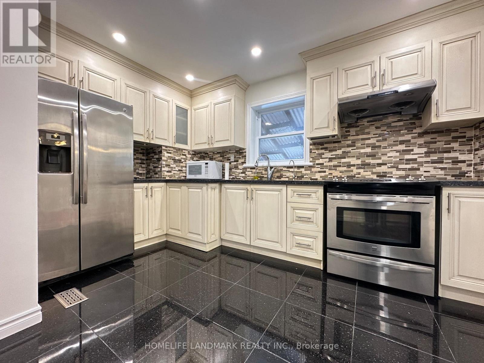 Main - 70 Shilton Road, Toronto, ON - Indoor Photo Showing Kitchen With Stainless Steel Kitchen With Upgraded Kitchen