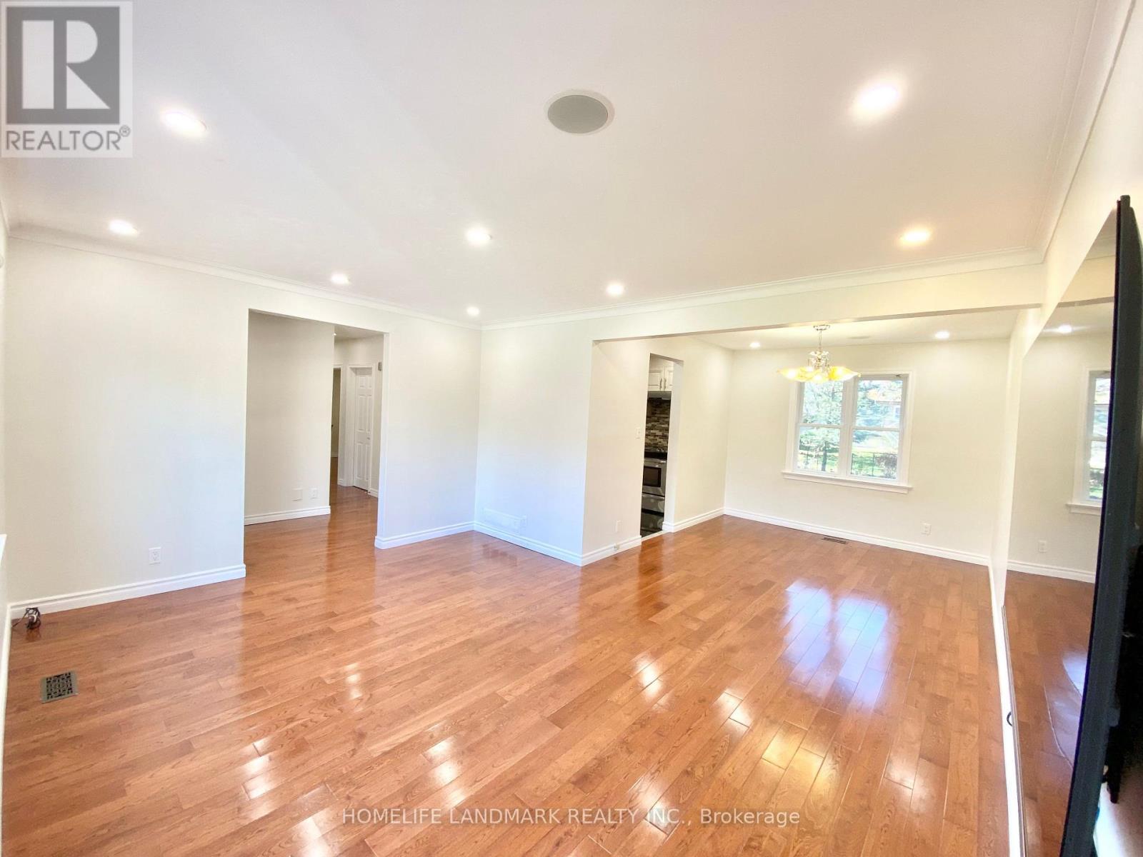 Main - 70 Shilton Road, Toronto, ON - Indoor Photo Showing Other Room