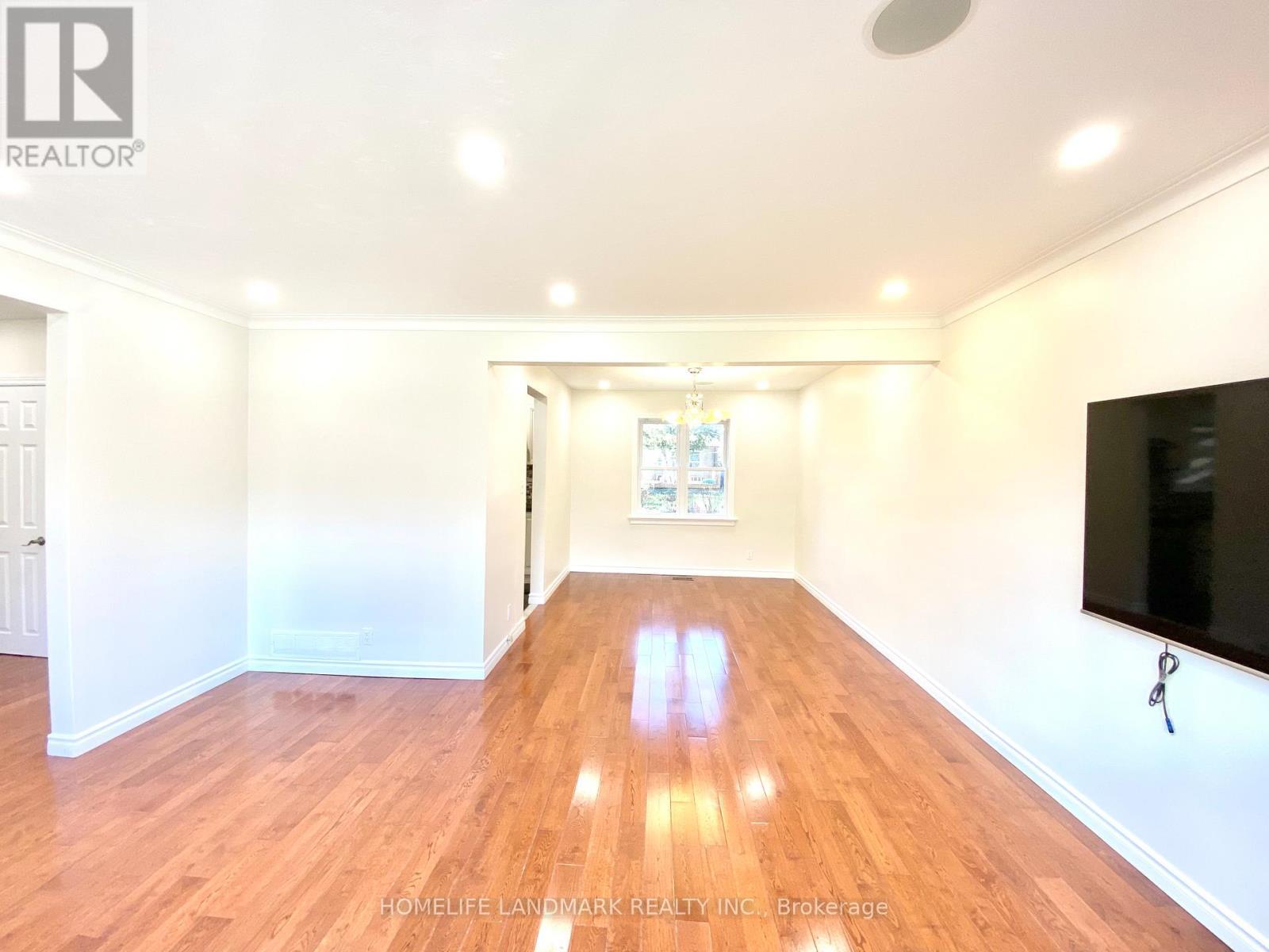 Main - 70 Shilton Road, Toronto, ON - Indoor Photo Showing Other Room