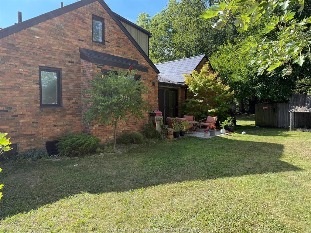 2380 Cabana Road, Windsor, ON