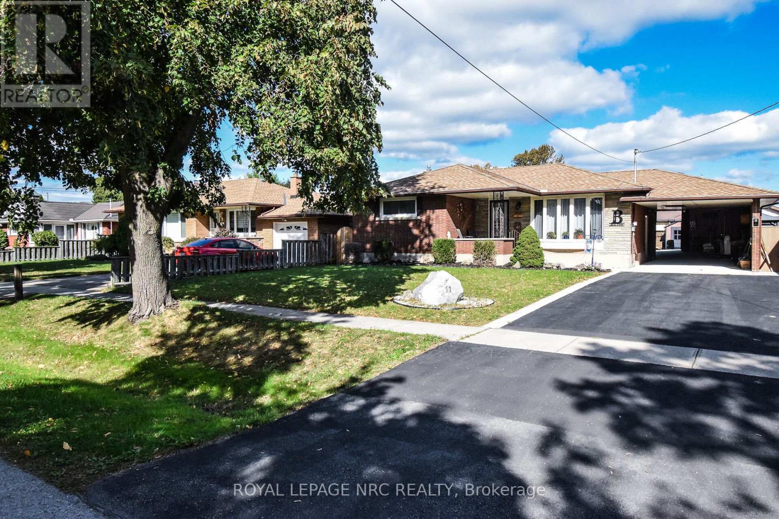 11 Grosvenor Street, St. Catharines (Bunting/Linwell), ON - Outdoor