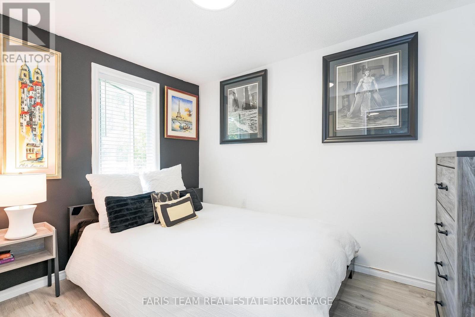 5880 Rama Dalton Boundary Road, Ramara, ON - Indoor Photo Showing Bedroom