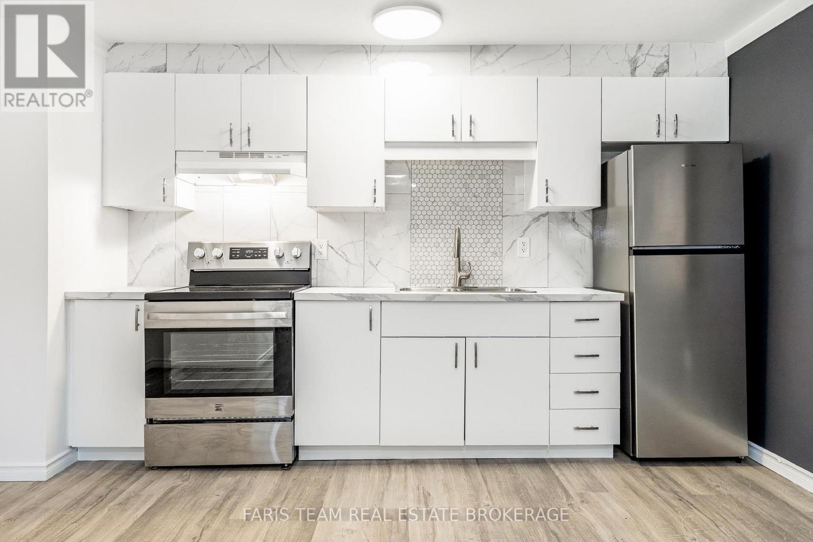5880 Rama Dalton Boundary Road, Ramara, ON - Indoor Photo Showing Kitchen