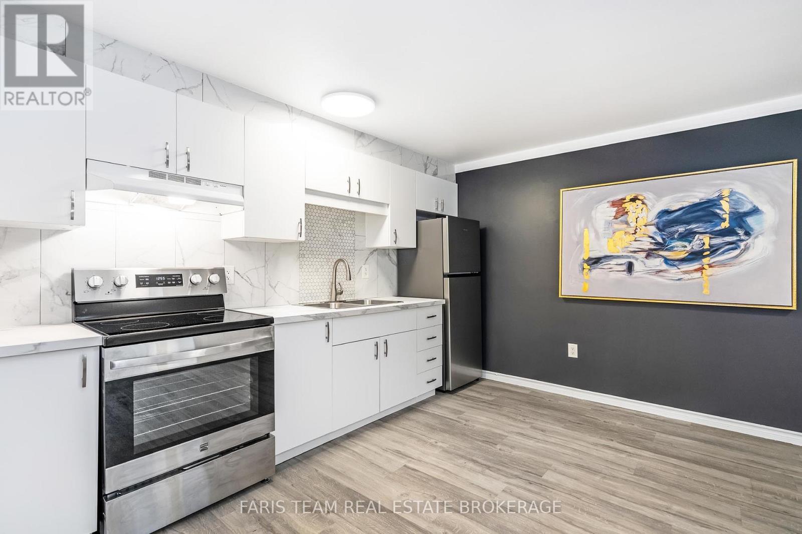 5880 Rama Dalton Boundary Road, Ramara, ON - Indoor Photo Showing Kitchen