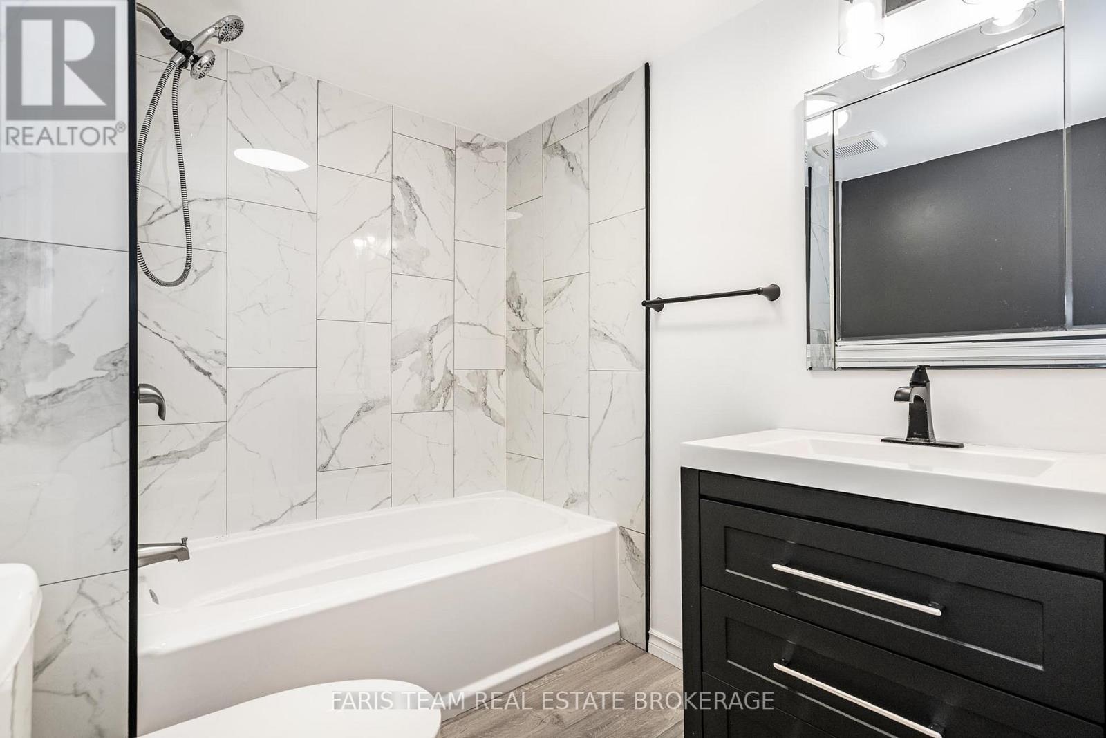 5880 Rama Dalton Boundary Road, Ramara, ON - Indoor Photo Showing Bathroom