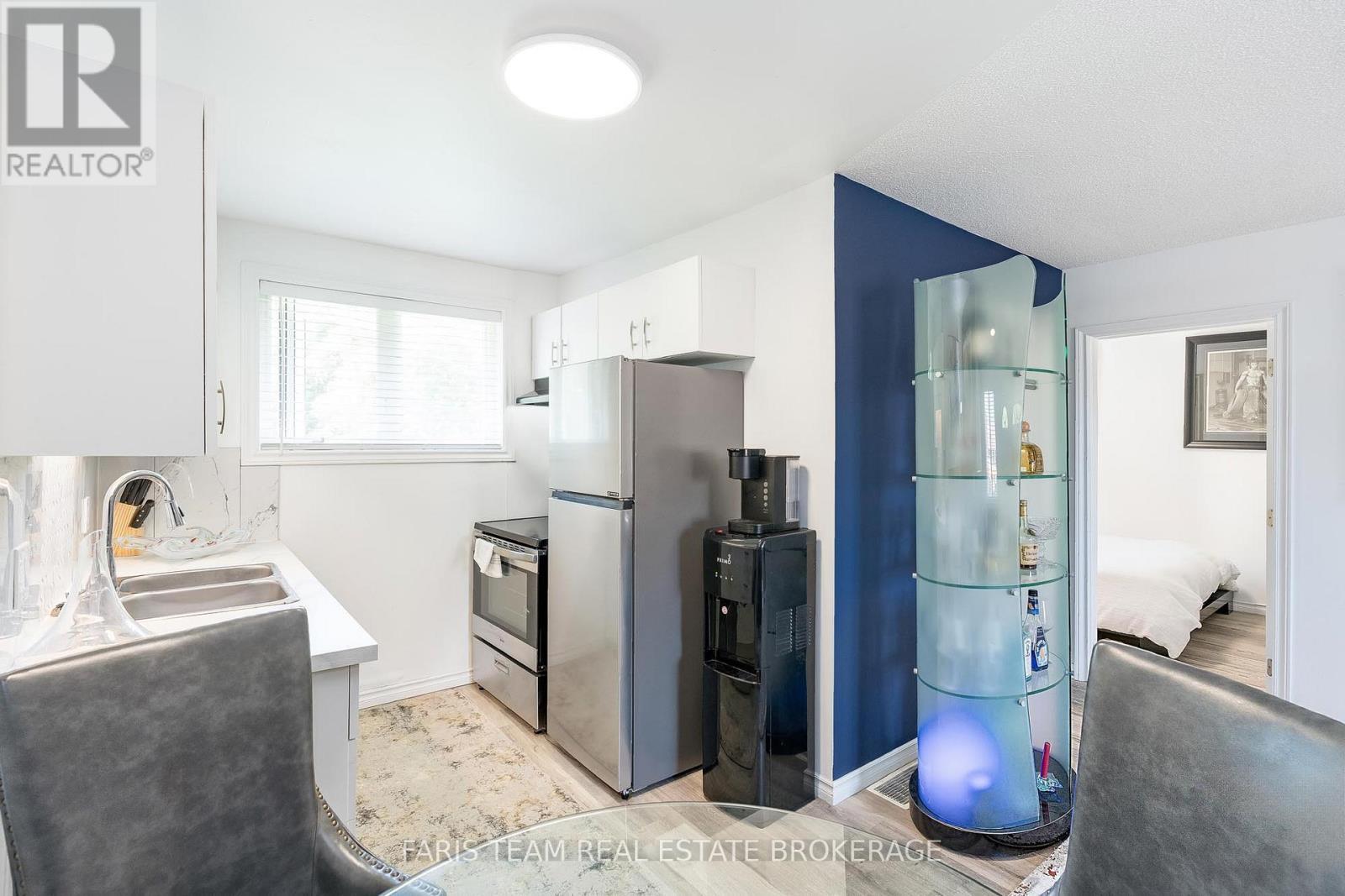 5880 Rama Dalton Boundary Road, Ramara, ON - Indoor Photo Showing Kitchen