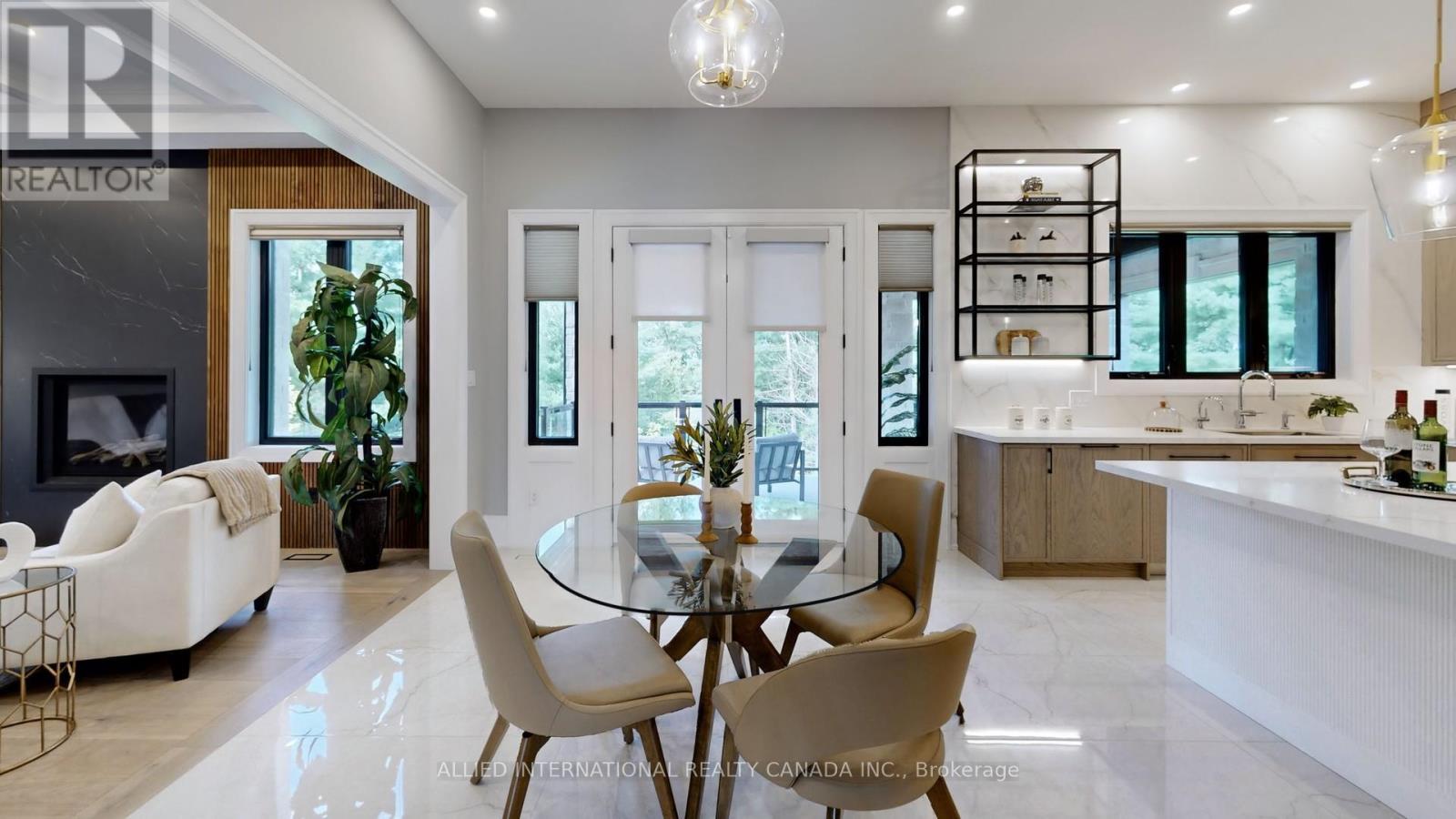 3 Earl Cook Drive, Whitchurch-Stouffville, ON - Indoor Photo Showing Dining Room