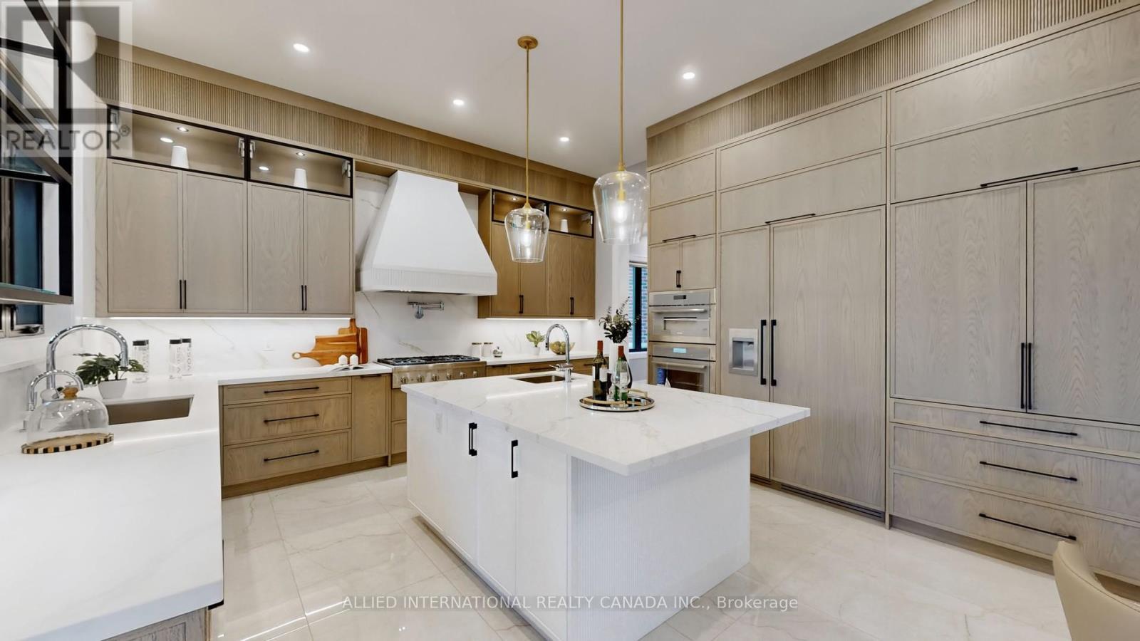 3 Earl Cook Drive, Whitchurch-Stouffville, ON - Indoor Photo Showing Kitchen