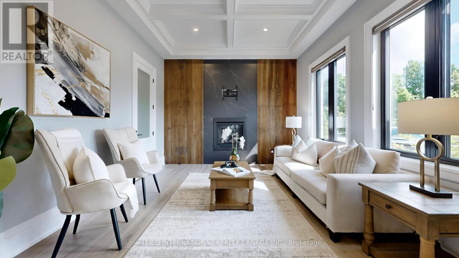 3 Earl Cook Drive, Whitchurch-Stouffville, ON - Indoor Photo Showing Living Room
