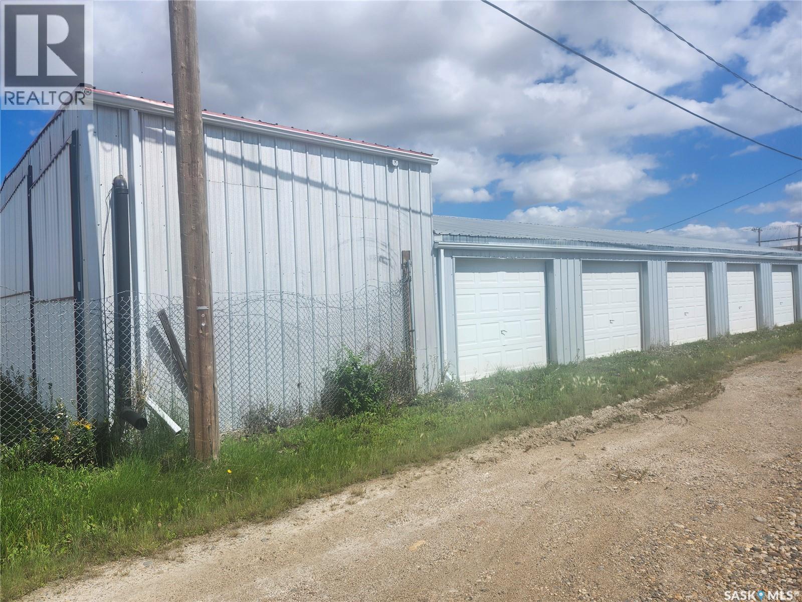 114 7Th Avenue W, Gravelbourg, SK