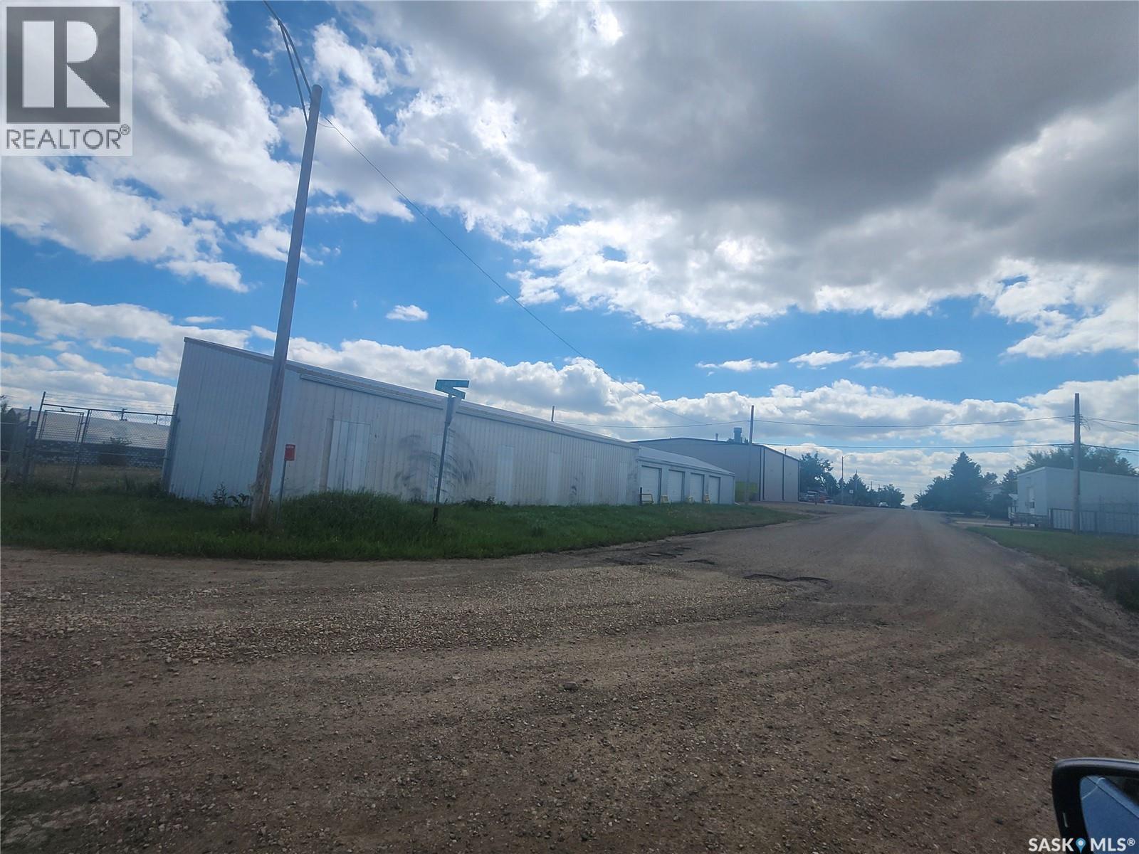 114 7Th Avenue W, Gravelbourg, SK
