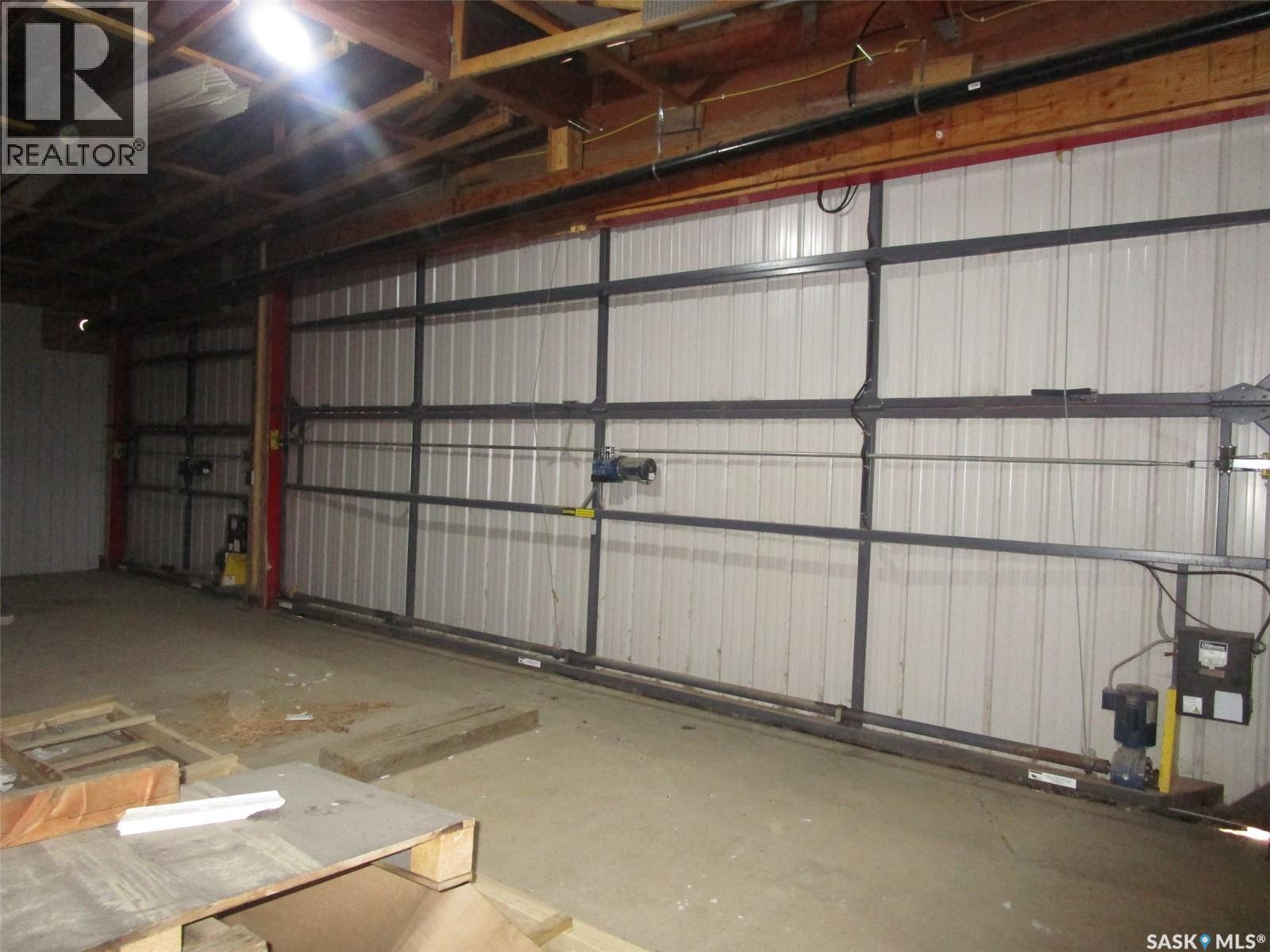 114 7Th Avenue W, Gravelbourg, SK