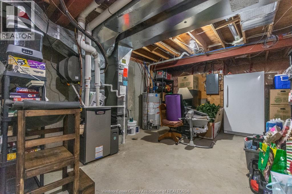 11925 Cobblestone Crescent, Windsor, ON - Indoor Photo Showing Basement