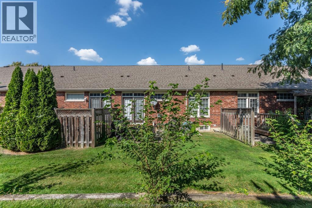 11925 Cobblestone Crescent, Windsor, ON - Outdoor