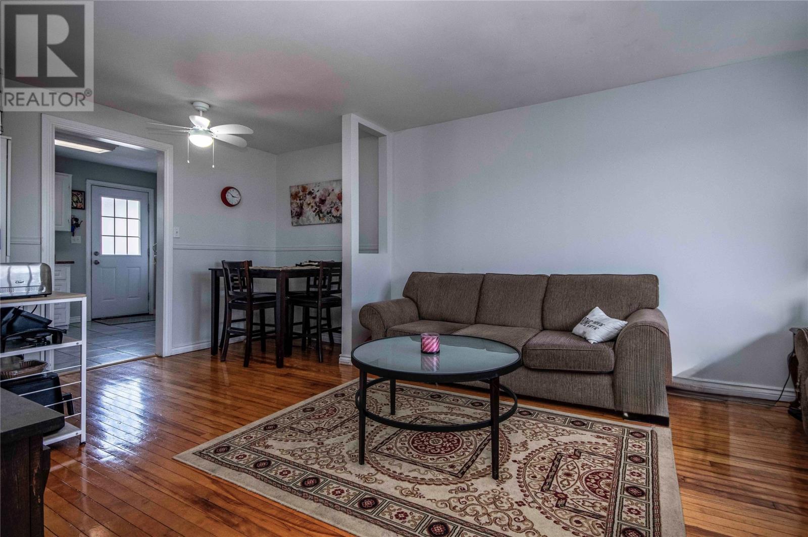 1368-1370 Torbay Road, Torbay, NL - Indoor Photo Showing Living Room