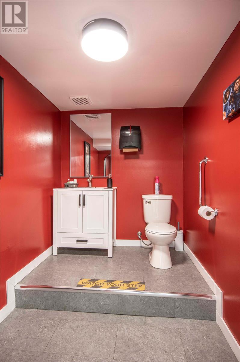 1368-1370 Torbay Road, Torbay, NL - Indoor Photo Showing Bathroom