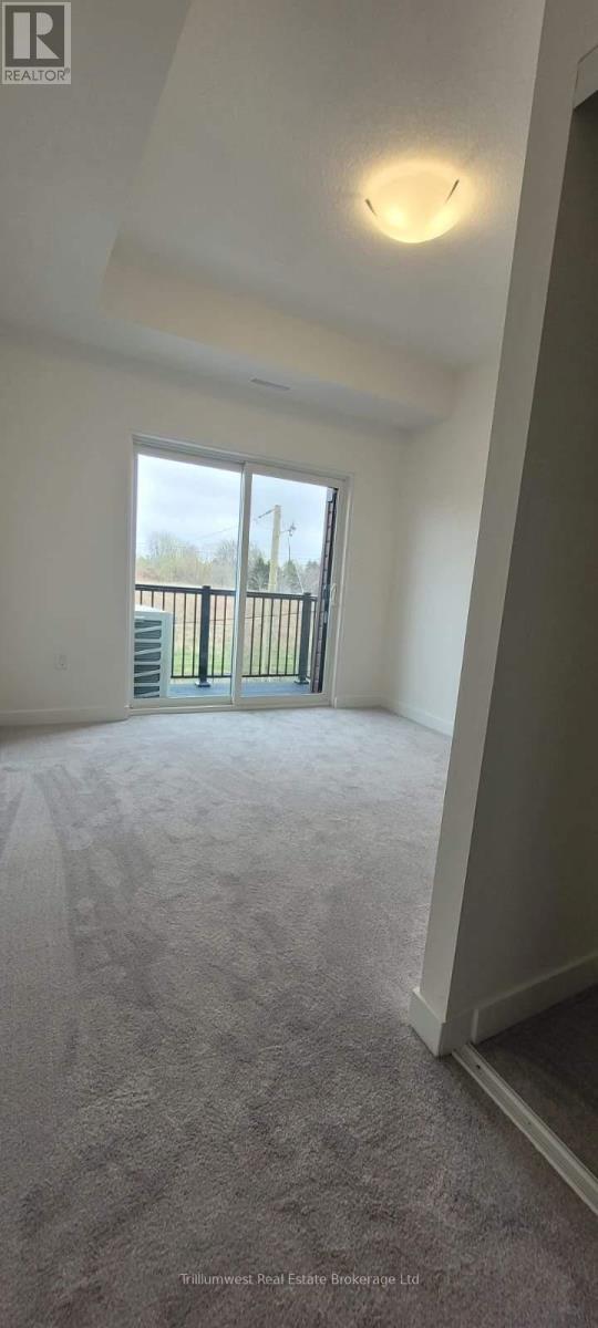 D12 - 10 Palace Street, Kitchener, ON - Indoor Photo Showing Other Room