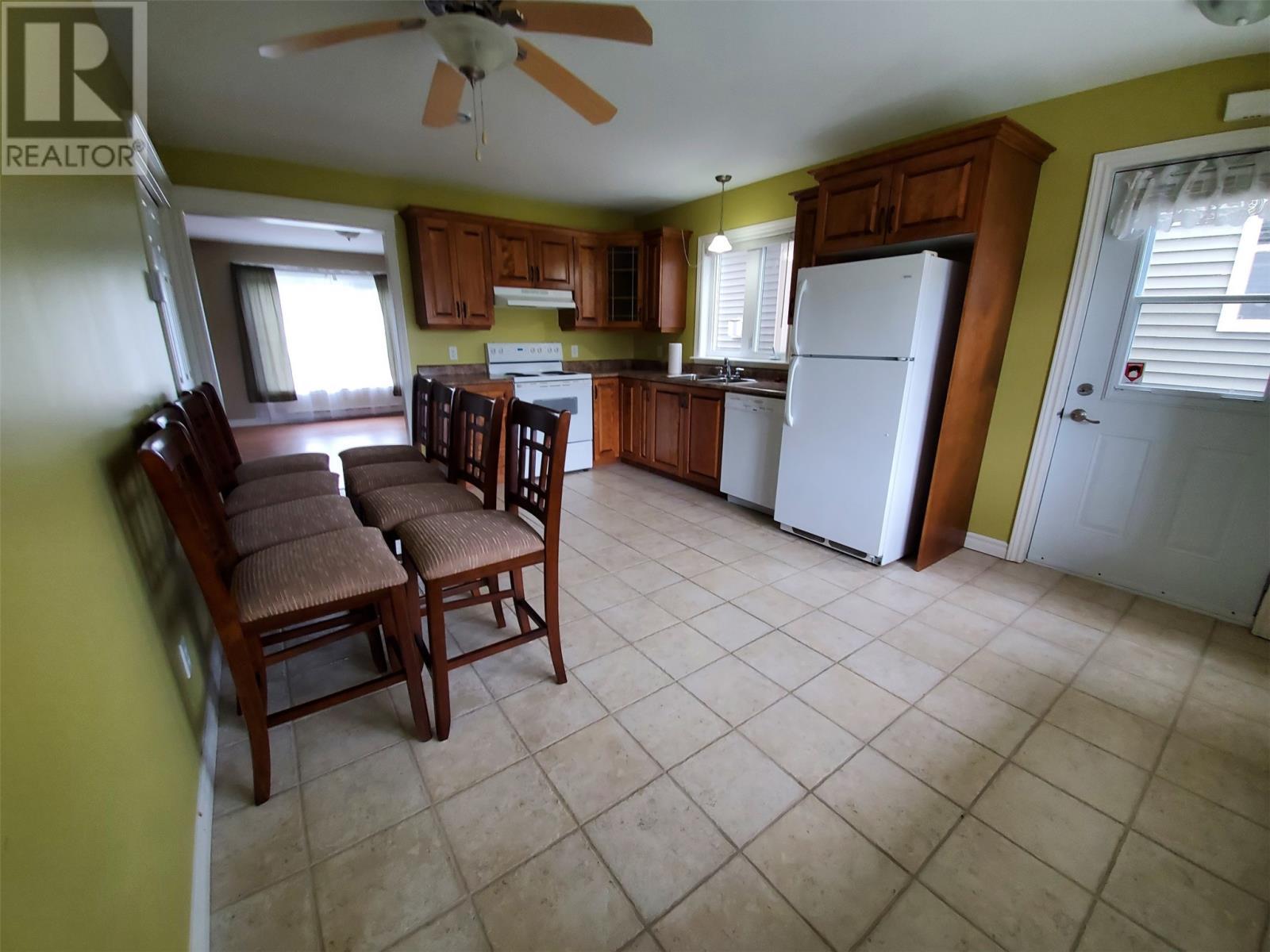 70 Mark Nichols Place, St. John'S, NL - Indoor Photo Showing Kitchen