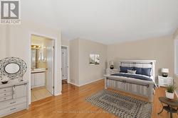 Photo Virtually Staged -