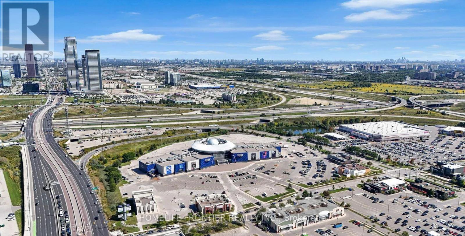 Hwy 7 Amenities - C1302 - 5299 Highway 7 Road, Vaughan, ON - Outdoor With View