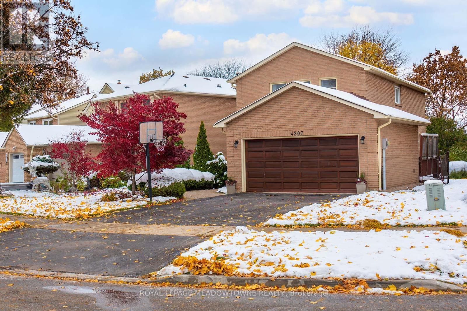 4207 Trapper Crescent, Mississauga, ON - Outdoor