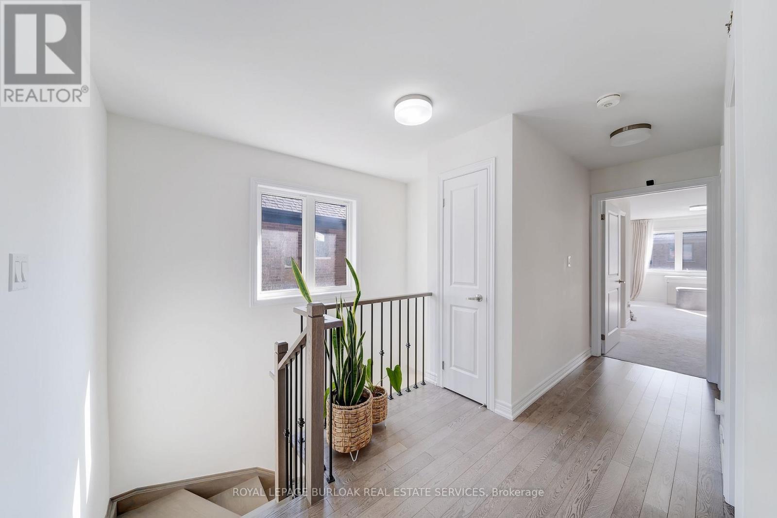 1264 Chee Chee Landing, Milton, ON - Indoor Photo Showing Other Room