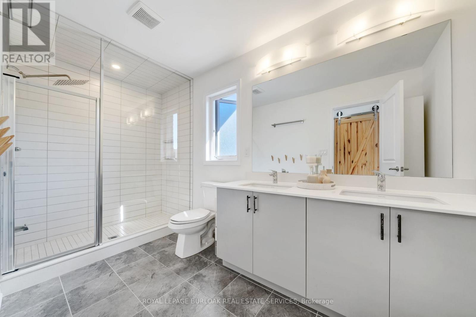 1264 Chee Chee Landing, Milton, ON - Indoor Photo Showing Bathroom