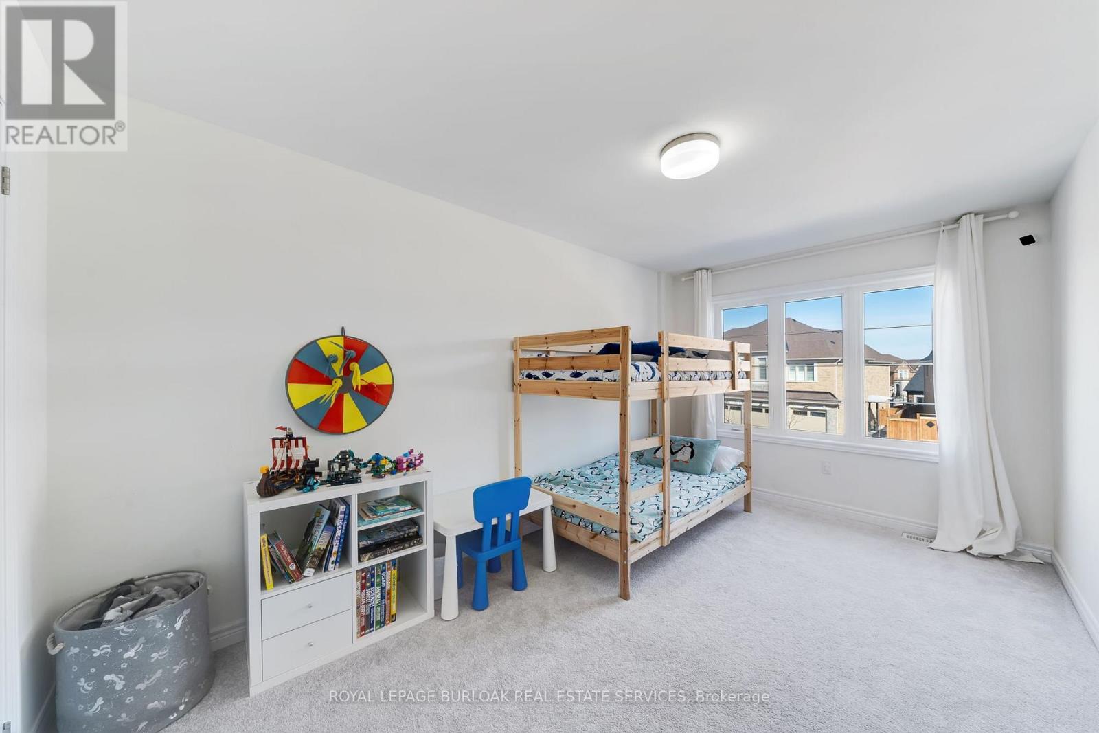 1264 Chee Chee Landing, Milton, ON - Indoor Photo Showing Other Room